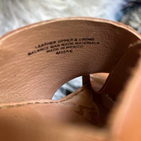 Womens leather/ cork platform sandal by top brand BORN Size 6 - Picture 6 of 9